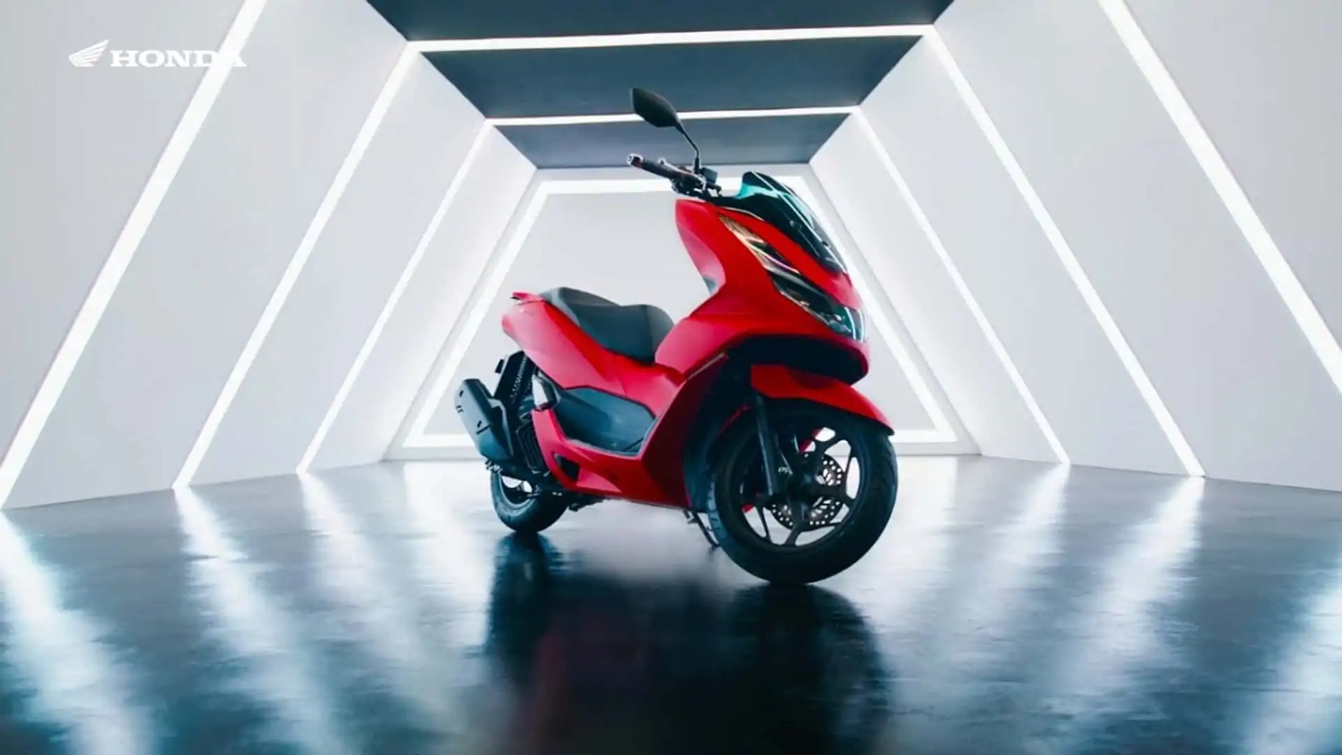 PCX 160 premium view